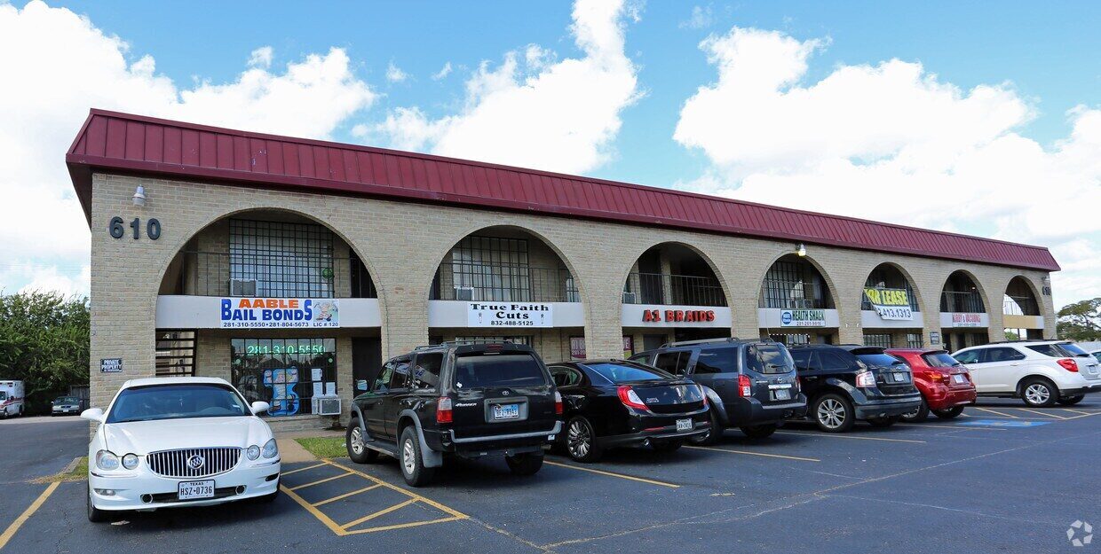 Exterior del edificio del Murphy Business Park en Stafford, Texas